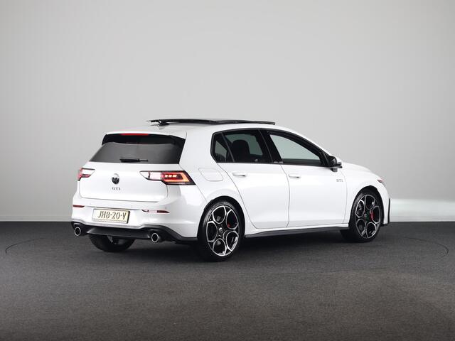 Volkswagen GOLF GTI 2.0 195 kW / 265 pk TSI Hatchback 7 versn. DSG | Verlengde garantie | Panorama dak | Head up Display | Harman Kardon |