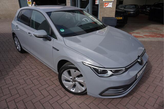 Volkswagen GOLF 1.5 TSI Style
