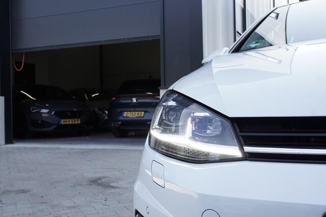 Volkswagen GOLF 1.5 TSI HL Bns R