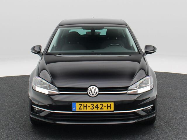 Volkswagen GOLF 1.0 TSi Highline 115 Pk | Trekhaak | Adaptive Cruise | Climatronic | Navigatie | Alcantara | CarPlay | 17 Inch | 80.652 Km !!