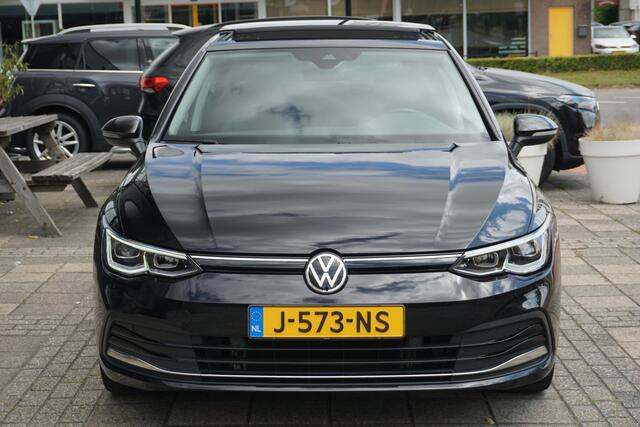 Volkswagen GOLF 1.5 eTSI Style | PANO | ACC