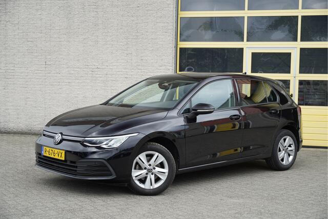 Volkswagen GOLF 1.0 TSI 5drs Life Business BJ2022 Lmv 16" | Led V+A | Pdc | App-Connect | Navi | Virtual cockpit | Dashboard verlichting | Climate control | Cruise control | Elek. Be stoel+Mem | Sportstoelen | Verwarmd stuur | Verwarmde voorstoelen | Getint glas