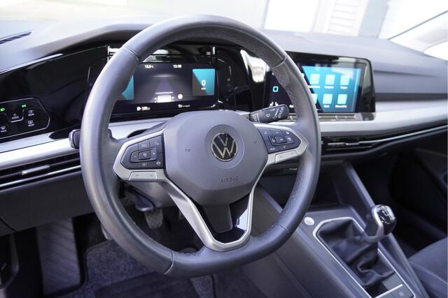 Volkswagen GOLF 1.0 TSI 5drs Life Business BJ2022 Lmv 16" | Led V+A | Pdc | App-Connect | Navi | Virtual cockpit | Dashboard verlichting | Climate control | Cruise control | Elek. Be stoel+Mem | Sportstoelen | Verwarmd stuur | Verwarmde voorstoelen | Getint glas