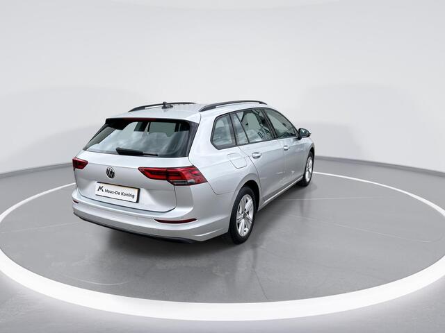 Volkswagen GOLF Variant 1.0 TSI 110PK Life DSG automaat · Apple/Android Car Play · Camera · Navigatie · Stoelverwarming