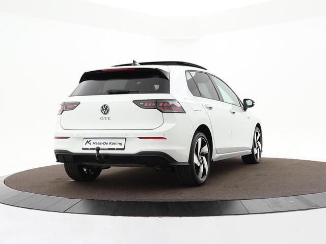 Volkswagen GOLF 1.5 272pk DSG eHybrid GTE · Panoramadak · Wegklapbare Trekhaak · Stoel ventilatie · Leder · Elek. Voorstoel · 18'' Inch · Garantie t/m 22-09-2030 of 100.000km