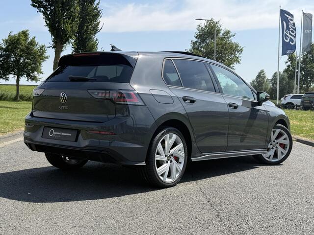 Volkswagen GOLF 1.5 eHybrid GTE | Panoramdak | Trekhaak | Stoelventilatie | HUD | Apple Carplay/Android Auto | Camera | Lederen bekleding |