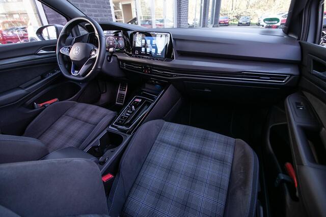 Volkswagen GOLF 1.4 eHybrid GTE 245pk | Navigatie | HUD | Apple cp/Android auto