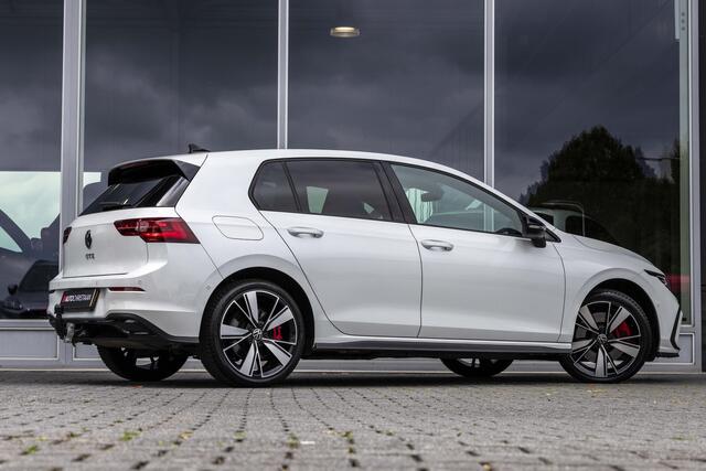 Volkswagen GOLF 1.4 eHybrid GTE | Achteruitrijcamera | Cruise control adaptief| Keyless
