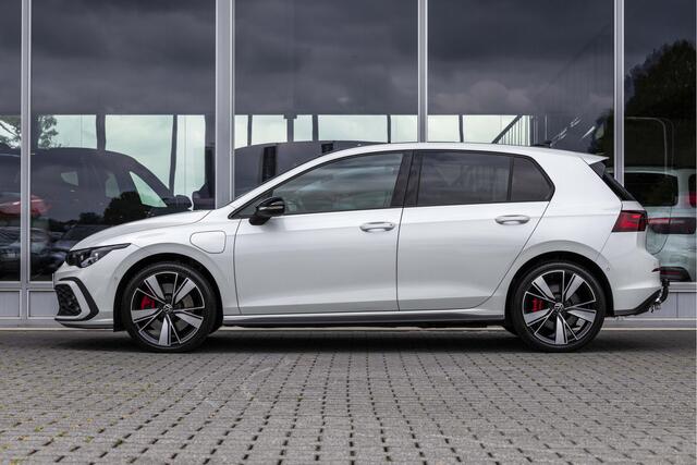 Volkswagen GOLF 1.4 eHybrid GTE | Achteruitrijcamera | Cruise control adaptief| Keyless