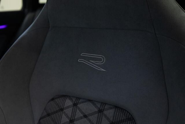 Volkswagen GOLF 1.5 eTSI R-Line Business | Trekhaak | Dodehoekdetectie |