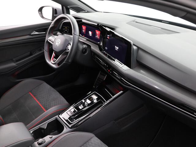 Volkswagen GOLF 2.0 TSI 300pk DSG GTI Clubsport · Camera · Akrapovic · Apple/Android Car Play · Stoel-& Stuurverwarming · Dodehoek Detectie · 19'' Inch ·