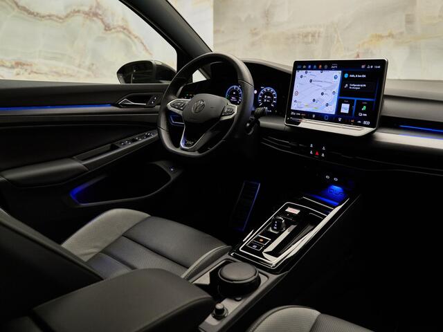 Volkswagen GOLF 1.5 eHybrid GTE , pano, 19", Leder Vienna, tr.haak, Matrix-LED, HUD, ACC, keyless, NP58k