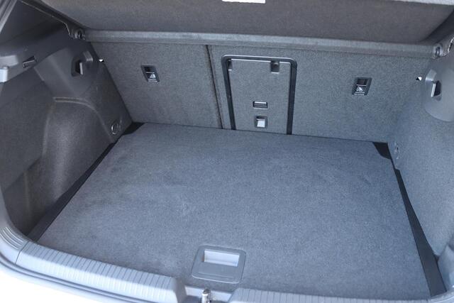 Volkswagen GOLF 1.5 eTSI R-Line 150pk DSG7