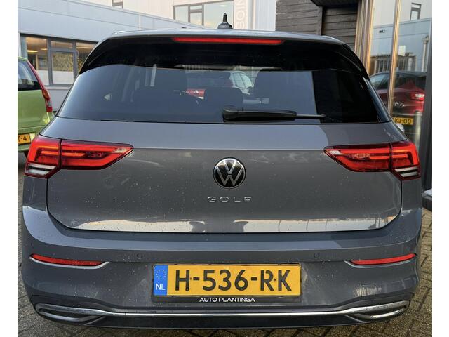 Volkswagen GOLF 1.5 TSI Style 131PK | DEALERONDERHOUDEN | NL AUTO | Zeer Nette Staat | 2e Eigenaar | Achteruitrijcamera | Massage Stoelen | Cruise Control Adaptief | Full-LED koplampen | 2 Sleutels |