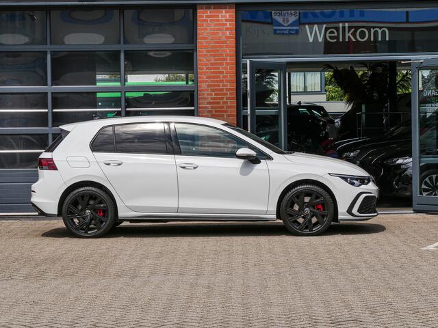 Volkswagen GOLF 1.4 eHybrid GTE | 1.500kg Trekgew! | NAVIGATIE | CARPLAY |