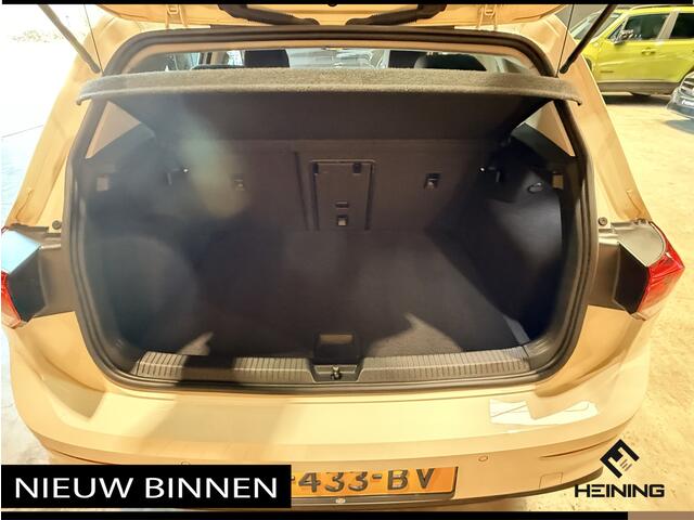 Volkswagen GOLF 1.5 TSI Life Navi. Apple-carplay. PDC. Adaptive-cruise, 82500 KM met NAP