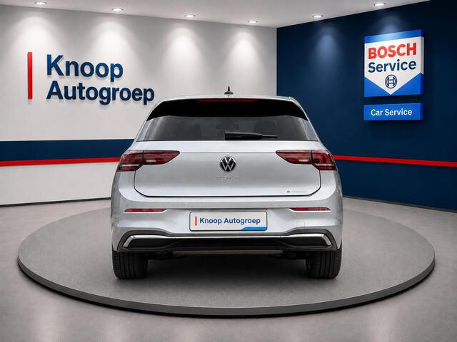 Volkswagen GOLF 1.5 eHybrid Life Edition PHEV | ERGO Massage | LED | Camera | ACC | Sfeerverlichting ( Vestiging - Nieuwegein )