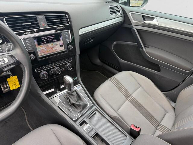 Volkswagen GOLF 1.4 TSI R Line Aut- Panoramadak, Stoelverwarming, Privacy Glass, Navigatie, Park Assist