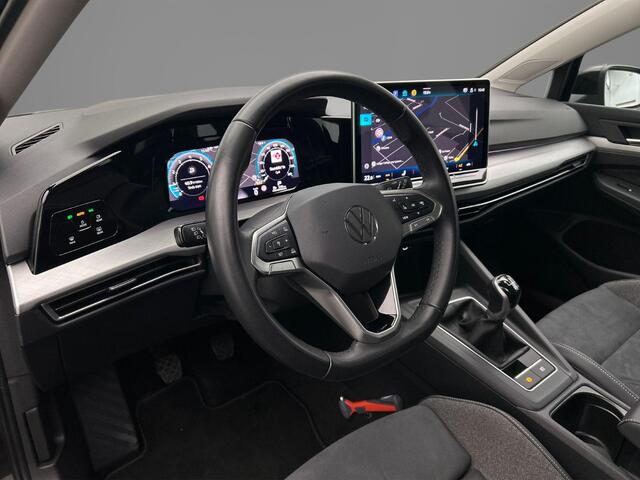 Volkswagen GOLF Variant Life Business 1.5 TSI 115pk Adaptive cruise control, Navigatie, Achteruitrijcamera, Stoelverwarming, Parkeersensoren, App connect, LED koplampen