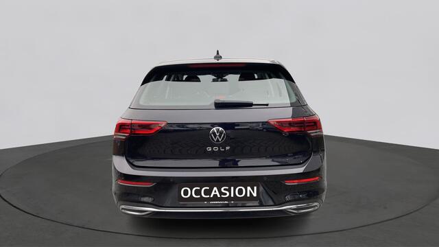 Volkswagen GOLF 1.5 TSI 130pk Style Trekhaak Navigatie Full-LED Pdc Acc Android/Carplay 21