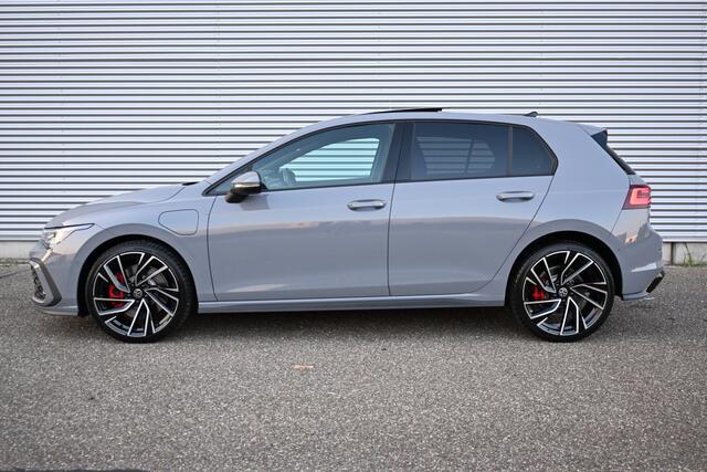 Volkswagen GOLF 1.4 eHybrid GTE 245 pk | IQ-Light | Pano | Apple-Carplay |
