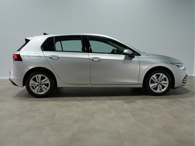 Volkswagen GOLF 1.0 eTSI 110pk DSG Life Business Navigatie | ErgoActive Massage| Stoel/Stuurverw. | Full-LED 231