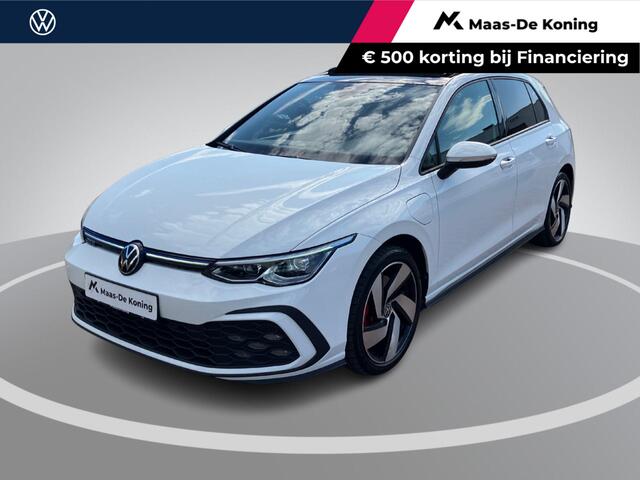 Volkswagen GOLF 1.4eHybrid 180kW/245PK GTE · Panoramadak · Camera · Apple/Android Car Play · Navigatie · Stoelverwarming · Dodehoeksensor ·