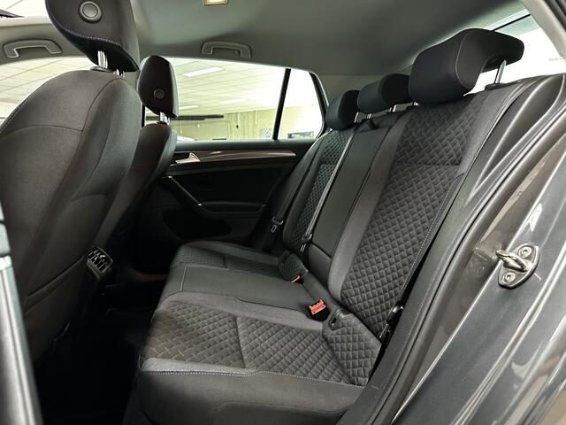 Volkswagen GOLF 1.5 TSI Highline/ Panorama-Dak/ 150pk!/ Automaat/ Facelift!/ Sportstoelen/ Stoelverw./ Navi/ Clima/ Adaptive Cruise/ Isofix/ Bluetooth/ Multi. LEDER. Stuur/ 16'' LMV/ Mistl./ PDC V+A/ Extra getint glas.
