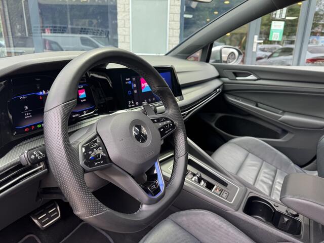 Volkswagen GOLF 2.0 TSI 4Motion R Pano Akra Leer IQ Led