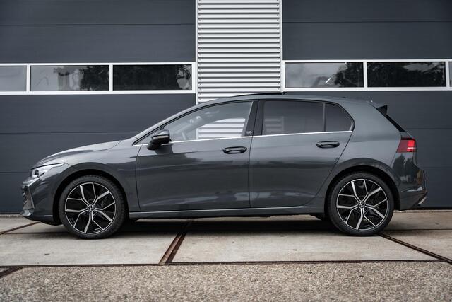 Volkswagen GOLF 1.5 eTSI Edition 50 | Panorama dak |Head-Up |ACC |Memory seat |