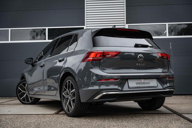 Volkswagen GOLF 1.5 eTSI Edition 50 | Panorama dak |Head-Up |ACC |Memory seat |