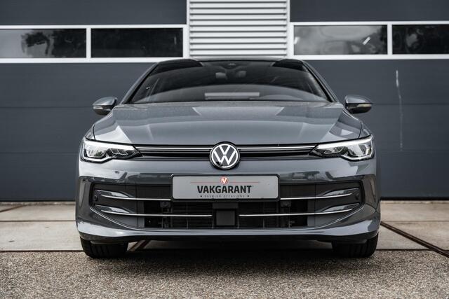 Volkswagen GOLF 1.5 eTSI Edition 50 | Panorama dak |Head-Up |ACC |Memory seat |