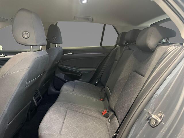 Volkswagen GOLF 1.0 eTSI 110pk DSG Life · Camera · Apple/Android Car Play · Navigatie · Sfeerverlichting · 16'' Inch · Garantie t/m 04-02-2028 of 100.000km