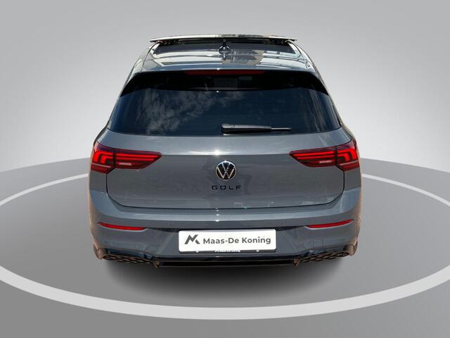 Volkswagen GOLF 1.5eTSI/150PK R-Line Black Style · Panoramadak · Harman/Kardon sound · Apple/Android Car Play · Camera · Garantie t/m 14-09-2030 of 100000km.