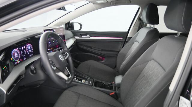 Volkswagen GOLF 1.5 eHybrid 204pk Life Edition DSG / Navigatie via App Connect / Camera
