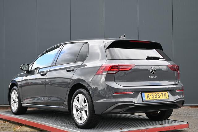 Volkswagen GOLF 1.0 eTSI Life Business