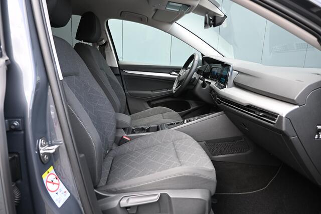 Volkswagen GOLF 1.0 eTSI Life Business