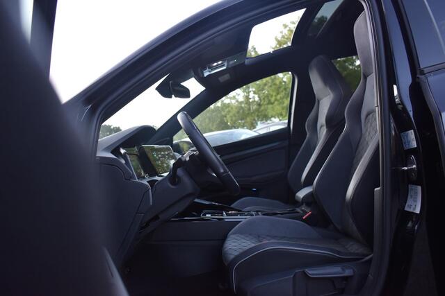 Volkswagen GOLF 1.5 eTSI R-Line Pano HUD IQ H/K Lane Keyless Camera ACC