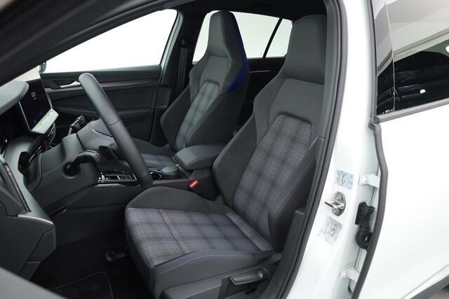 Volkswagen GOLF 1.5 eHybrid GTE | 360cam | Adapt. Cruise | 18'' | IQ. Light | Stoel- Stuurverw. | Apple CarPlay