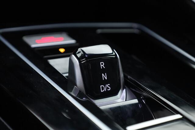 Volkswagen GOLF 1.5 eHybrid GTE | 360cam | Adapt. Cruise | 18'' | IQ. Light | Stoel- Stuurverw. | Apple CarPlay