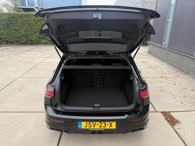 Volkswagen GOLF 1.5 eTSI R-Line Edition | PANO | HUD | Harman Kardon | Keyless