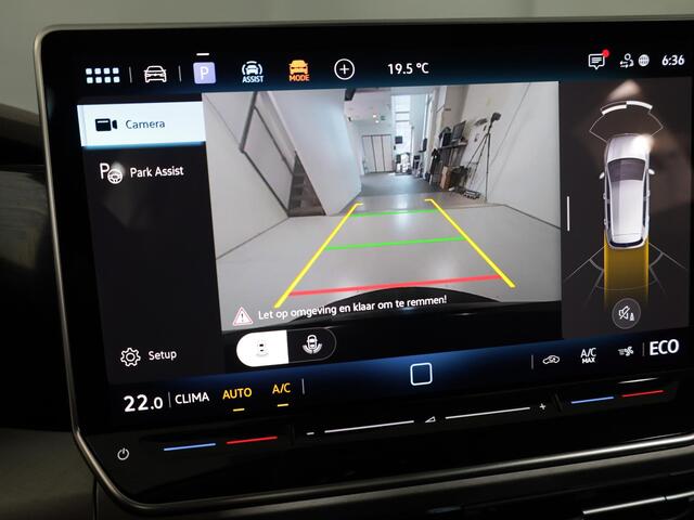 Volkswagen GOLF 1.5 eHybrid Style Edition 204 pk Automaat (DSG) | Navigatie via App | Parkeersensoren (Park assist) | Achteruitrijcamera | Adaptieve cruise control | Autom. airco (3 zones) |