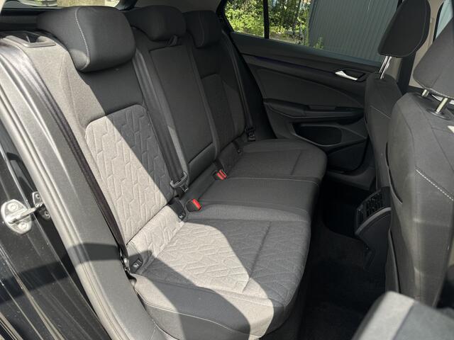 Volkswagen GOLF 1.5 TSI 150 pk GTI pakket Stuurverw, LED, Carplay