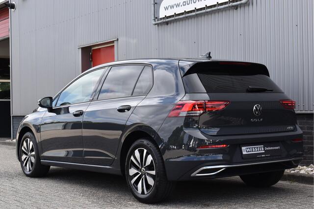 Volkswagen GOLF 1.0 eTSI Move DSG Stoel/stuurverwarming, Adaptive cruise, Carplay, LED