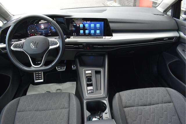 Volkswagen GOLF 1.0 eTSI Move DSG Stoel/stuurverwarming, Adaptive cruise, Carplay, LED