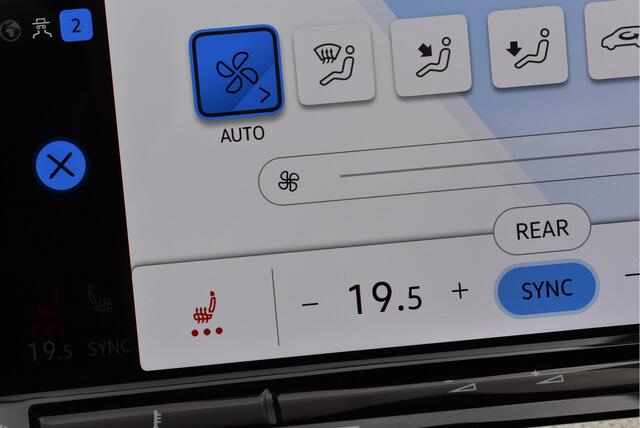 Volkswagen GOLF 1.0 eTSI Move DSG Stoel/stuurverwarming, Adaptive cruise, Carplay, LED