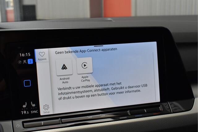 Volkswagen GOLF 1.0 eTSI Move DSG Stoel/stuurverwarming, Adaptive cruise, Carplay, LED