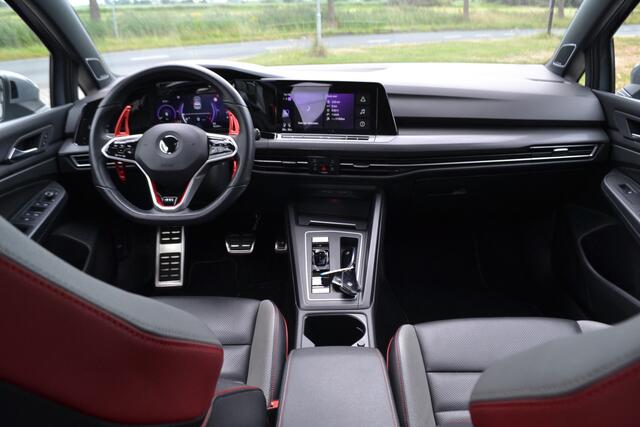 Volkswagen GOLF 2.0 TSI GTI Panaoramdak | Virtual Cockpit | Harman Kardon | A. Camera | Standkachel | Matrix led-koplampen | Head-up display | Adaptief onderstel |
