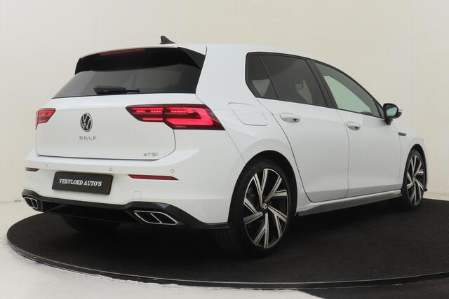Volkswagen GOLF 1.5 eTSI R-LINE -MATRIX.LED|STOEL/STUURVERW.|CARPLAY|PRIVACY.GLAS|SPORTSTOELEN|18"BERGAMO