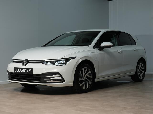 Volkswagen GOLF 1.4 TSI eHybrid 204pk PHEV Style / Massage / Navigatie / LED Plus 194